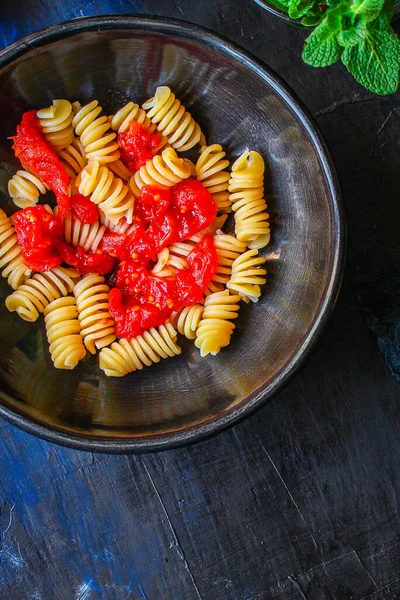 Vue Dessus Des Pâtes Avec Sauce Tomate Fromage Sur Fond — Photo