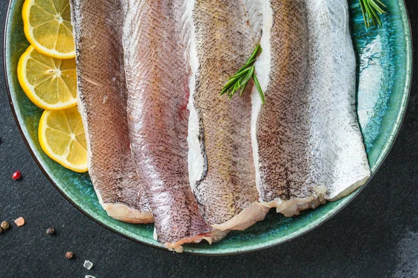 Fiskfilé Med Rosmarin Och Citron — Stockfoto