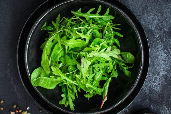 Ensalada Verde Fresca Con Rúcula Verduras Hierbas Vista Superior —  Fotos de Stock