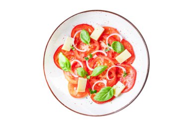 Domates salatası sebze fesleğen diyeti masada sağlıklı gıda diyeti abur cubur fotokopi mekanı arka plan kırsal. Vejetaryen ya da vejetaryen yemekleri