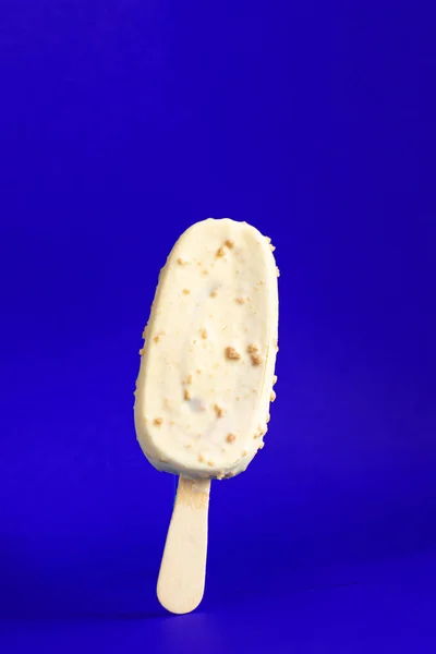Eis Stiel Schokolade Walnuss Süß Dessert Bio Gesunde Lebensmittel Mahlzeit — Stockfoto