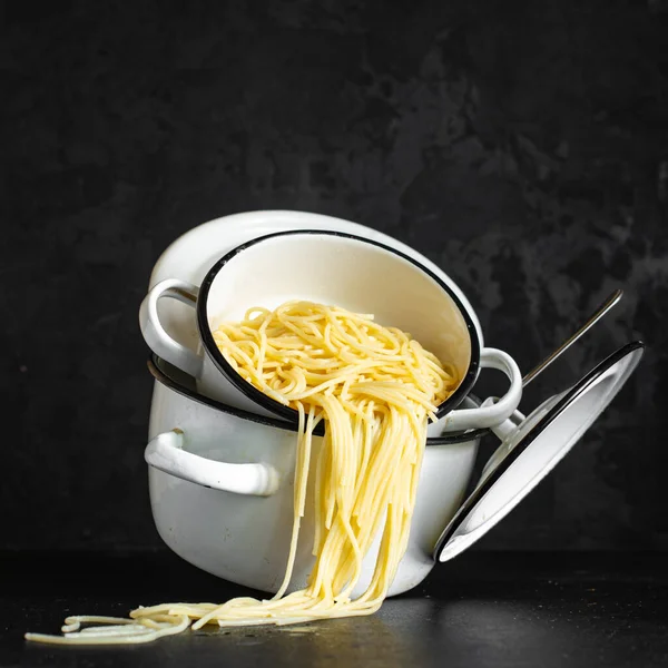 Spaghetti Sartén Pasta Hervida Plato Estode Cocina Italiana Clásica Mesa — Foto de Stock