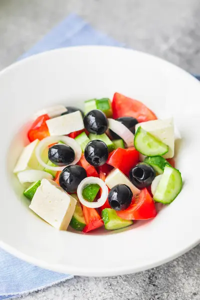 Griechischer Salat Gemüse Oliven Tomaten Gurken Olivenöl Beliebtes Gericht Auf — Stockfoto