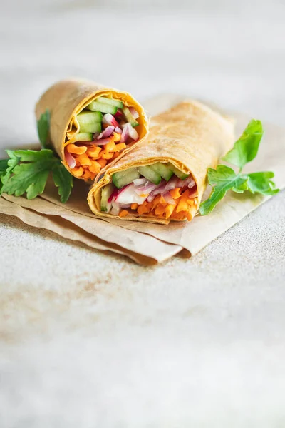 Doner Kebab Shawarma Vegetal Pita Pão Recheio Legumes Prato Orgânico — Fotografia de Stock