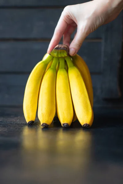 Banaan Fruit Maaltijd Vers Snack Kopiëren Ruimte Voedsel Achtergrond Rustiek — Stockfoto
