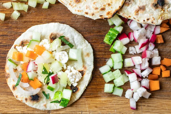 Tacos Gemüse Döner Fladenbrot Taco Auf Dem Tisch Gesunde Mahlzeit — Stockfoto