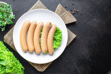 Seitan etsiz, vejetaryen ya da vejetaryen atıştırmalık sosisli soya sebzeli tofu ya da baklagiller.   