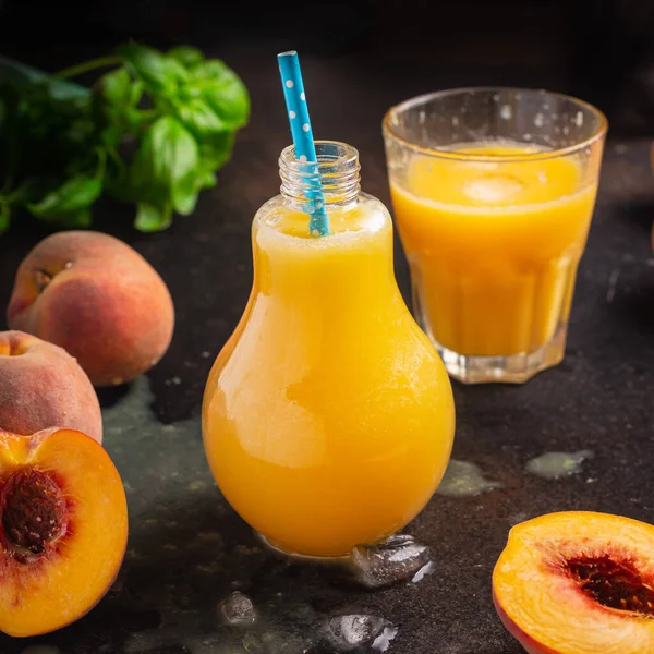 Suco Pêssego Frutas Pêssegos Bebida Refeição Fresca Lanche Mesa Cópia — Fotografia de Stock