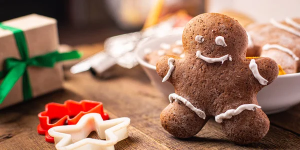 Biscoitos Gengibre Cartão Natal Doce Ano Novo Tratar Sobremesa Canela — Fotografia de Stock