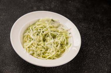 Lahana salatası, lahana salatası, sebze, sebze, sebze, çerez, çerez, lezzetli, lezzetli gurme, arka plan, masa rustik üst manzara, fotokopi alanı, vejetaryen ve vejetaryen yemekleri.