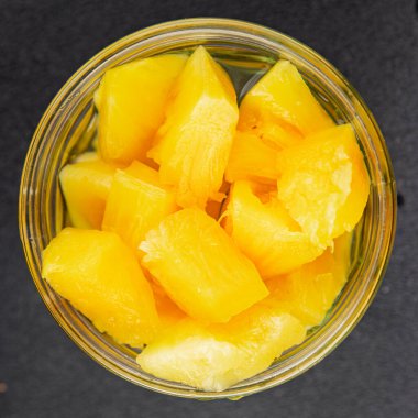 Ananas konserveleri tatlı meyve parçaları lezzetli çerezler lezzetli gurme yemek arkaplan masa üzerinde rustik üst görünüm fotokopi alanı keto ve paleo diyet vejetaryen ve vejetaryen gıda