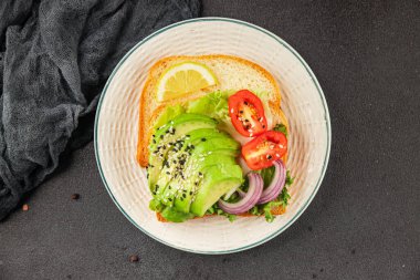 Avokado tostu. Sebze yemeği. Lezzetli çerez. Lezzetli yemekler.