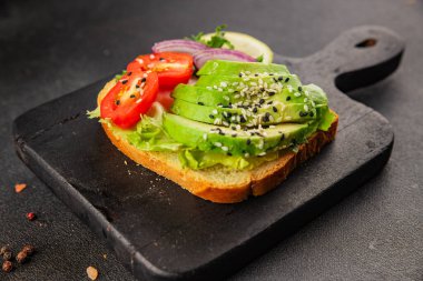 Avokado tostu. Sebze yemeği. Lezzetli çerez. Lezzetli yemekler.
