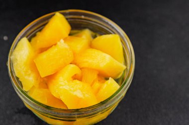 Ananas konserveleri tatlı meyve parçaları lezzetli çerezler lezzetli gurme yemek arkaplan masa üzerinde rustik üst görünüm fotokopi alanı keto ve paleo diyet vejetaryen ve vejetaryen gıda