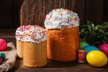 Paskalya pastası tatlı pasta geleneksel bayram hristiyanlığı organik ürün taze lezzetli gurme yemek arkaplanı masa kırsal gıdaların üst görünümü fotokopi alanı