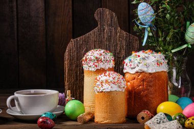 Paskalya pastası tatlı pasta geleneksel bayram hristiyanlığı organik ürün taze lezzetli gurme yemek arkaplanı masa kırsal gıdaların üst görünümü fotokopi alanı