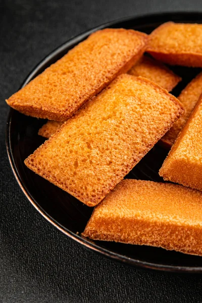 Finansal bisküvi tatlı tatlı aperatif taze lezzetli gurme yemek masası kırsal gıda üst görünüm fotokopi alanı