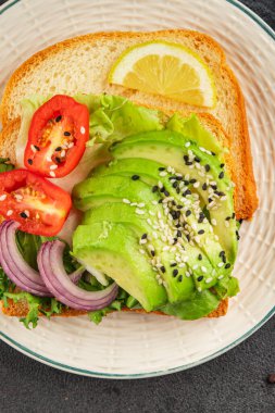 Avokado tostu. Sebze yemeği. Lezzetli çerez. Lezzetli yemekler.