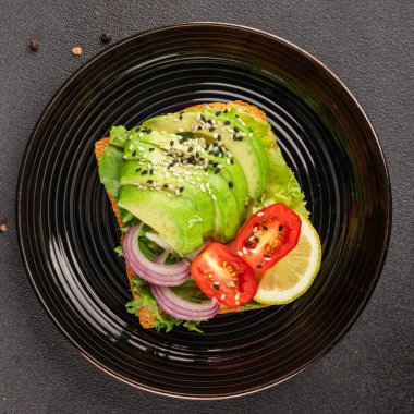 Avokado tostu. Sebze yemeği. Lezzetli çerez. Lezzetli yemekler.