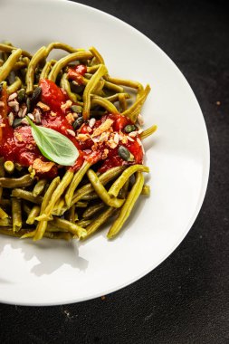 Yeşil fasulye sosu ana yemek ana yemek aperatif aperatif lezzetli leziz gurme yemek arka plan masa rustik gıda üst görünüm fotokopi alanı keto ve paleo diyet vejetaryen ve vejetaryen gıda