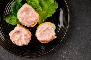 Morina yumurtası, tuzlu su, tarama, deniz ürünleri, yemek, lezzetli çerez, lezzetli gurme, yemek, masa, kırsal yemek, fotokopi, pezeteryan diyeti.