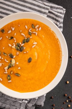 Krema çorbası, sebze, ilk yemek, lezzetli aperatif, gurme, yemek, masa üstü yemek, fotokopi odası keto, paleo diyet vejetaryen ve vejetaryen yemekleri.