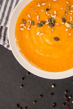 Krema çorbası, sebze, ilk yemek, lezzetli aperatif, gurme, yemek, masa üstü yemek, fotokopi odası keto, paleo diyet vejetaryen ve vejetaryen yemekleri.