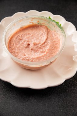 Morina yumurtası, tuzlu su, tarama, deniz ürünleri, yemek, lezzetli çerez, lezzetli gurme, yemek, masa, kırsal yemek, fotokopi, pezeteryan diyeti.