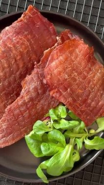 Kurutulmuş et tavuğu, kurutulmuş baharat, fast food, lezzetli çerez, lezzetli gurme yemek arka planı, kırsal yemek, fotokopi odası.