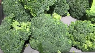 Brokoli yeşil lahana taze sebze tezgahın üzerinde taze taze sebze lezzetli gurme yemek masa rustik gıda üst görünüm fotokopi alanı keto ve paleo diyet vejetaryen ve vejetaryen gıda