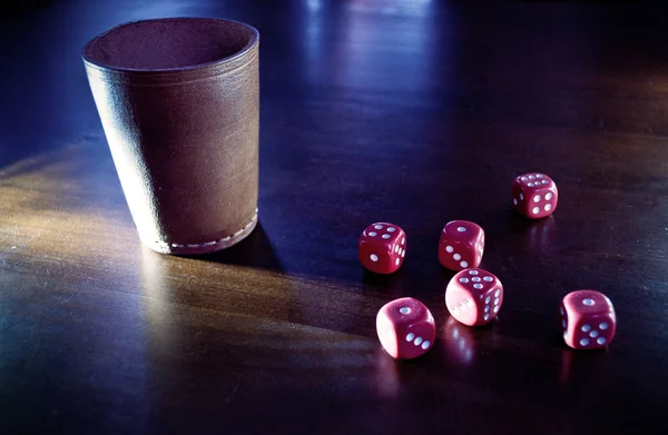 Standing Dice Cup And Dices — Stock Photo, Image