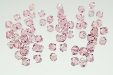 koleksiyon birçok uçan pembe boncuk