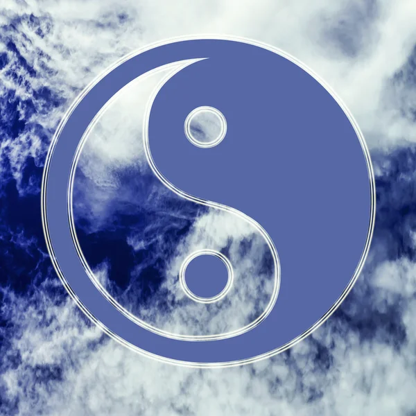 The symbol of Yin - Yang in the background of sky and clouds — Stock Photo, Image