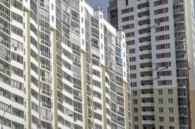 Yeni bir konut bina cephe görünümü