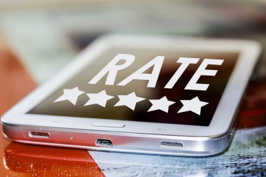 5 yıldız ve telefon ekranında oranı düğmesini sahip.