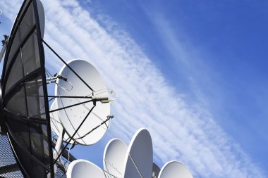 Uydu anteni .