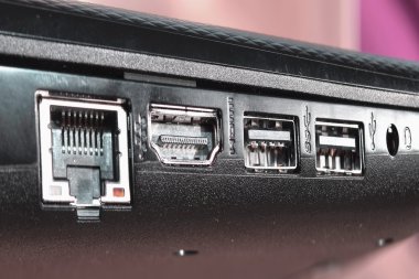 Bağlayıcılar laptop