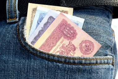 Senin kot pantolon cebinde Sovyet para