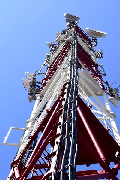 Base station antennas of cellular communication