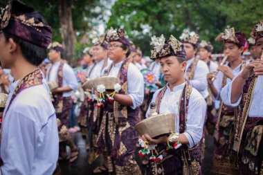 DENPASAR / BALI-JUNE 15 Haziran 2013: Bali Sanat Festivali Açılışı