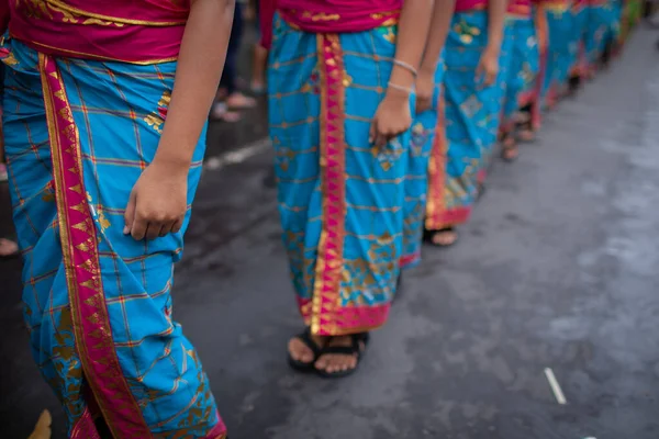 DENPASAR / BALI-JUNE 15 Haziran 2013: Bali Sanat Festivali Açılışı