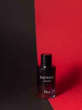 Dior 'dan Sosisli Parfüm. Fransız Moda Evi Christian Dior 'dan 