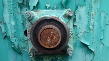 Pas dokusu ve yanmış boya.