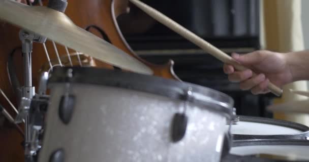 Drumm and contrabass jazz musicians — Stock Video