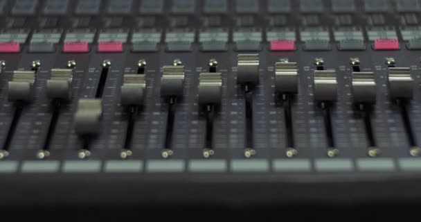 Digitális audio keverő, automatikus fader_02 — Stock videók