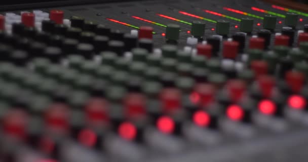 Analóg Audio Mixer szintű láthatóvá tesz — Stock videók