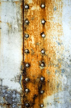 Paslı metal dikiş