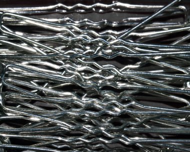 Doku metal, Simli beyaz teller, iğne, Bobby pin şeklinde saç tokası. Portre