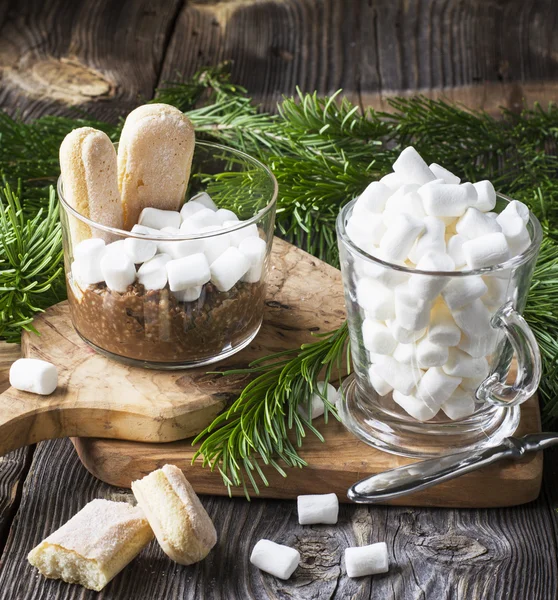 Chocolate Oatmeal with milk of oat bran is decorated  marshmallow — Stock Photo, Image