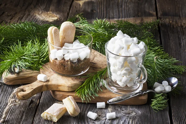 Yulaf kepeği, sütlü çikolata yulaf ezmesi dekore edilmiş hatmi var